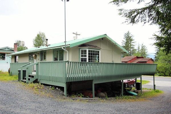 516 Zimovia hwy,Wrangell,Alaska 99929,6 Bedrooms Bedrooms,2 BathroomsBathrooms,Single Family Home,Zimovia hwy,1115