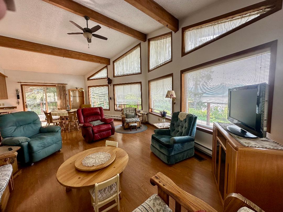 105 Park Ave, Wrangell, Alaska 99929, 3 Bedrooms Bedrooms, ,2 BathroomsBathrooms,Single Family Home,Sold Listings,Park Ave,1206
