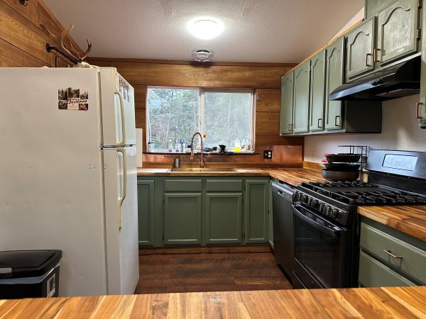 917 Evergreen, Wrangell, Alaska 99929, 6 Bedrooms Bedrooms, ,3 BathroomsBathrooms,Single Family Home,Homes,Evergreen,1226