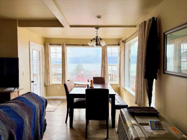 120 Reid, Wrangell, Alaska 99929, 4 Bedrooms Bedrooms, ,3 BathroomsBathrooms,Single Family Home,Homes,Reid,1236