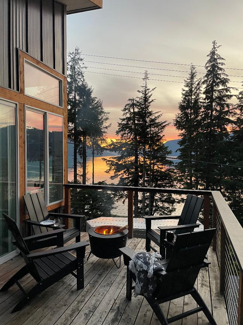 8 1/2 Zimovia Hwy, Wrangell, Alaska 99929, 2 Bedrooms Bedrooms, ,2 BathroomsBathrooms,Single Family Home,Homes,Zimovia Hwy,1245