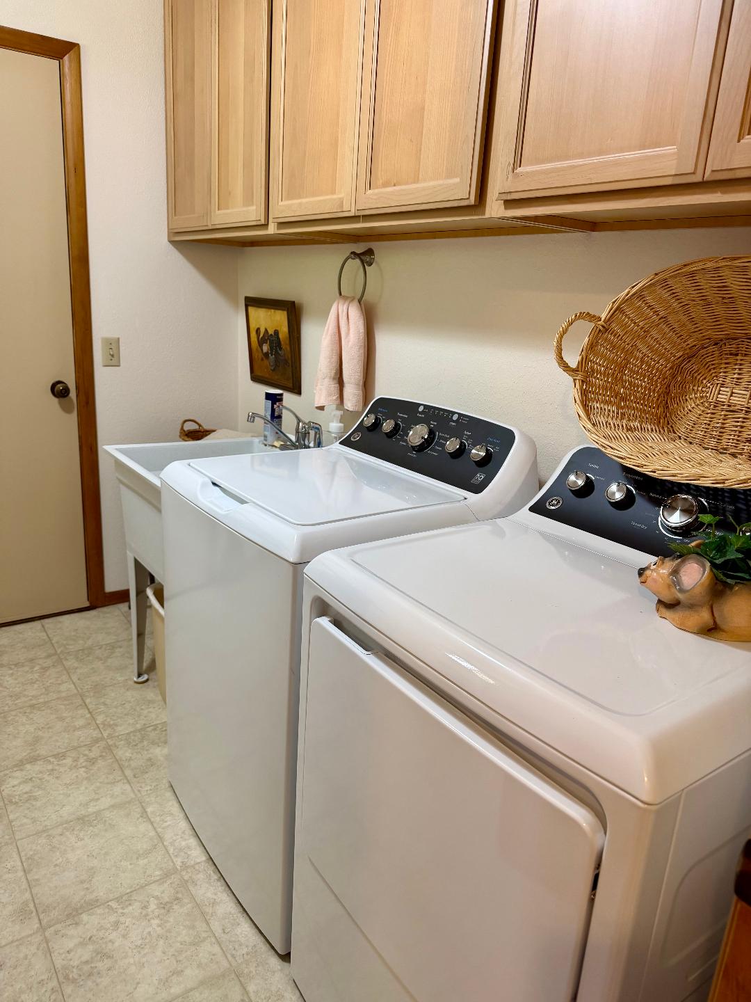 2.9 mile Zimovia Hwy, Wrangell, Alaska 99929, 3 Bedrooms Bedrooms, ,1 BathroomBathrooms,Single Family Home,Homes,Zimovia Hwy,1246