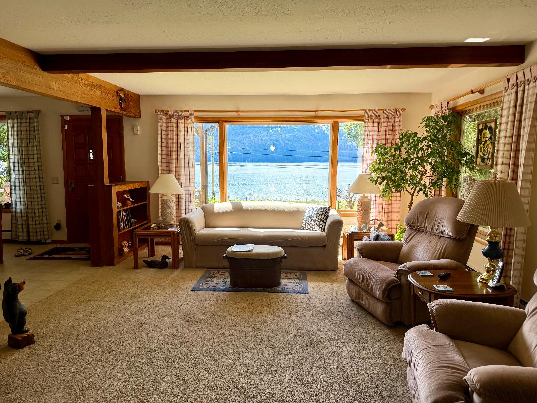 2.9 mile Zimovia Hwy, Wrangell, Alaska 99929, 3 Bedrooms Bedrooms, ,1 BathroomBathrooms,Single Family Home,Homes,Zimovia Hwy,1246