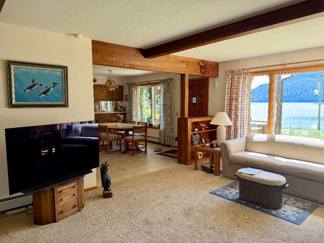 2.9 mile Zimovia Hwy, Wrangell, Alaska 99929, 3 Bedrooms Bedrooms, ,1 BathroomBathrooms,Single Family Home,Homes,Zimovia Hwy,1246